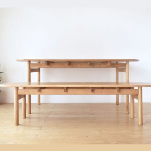 โต๊ะ Maru Table