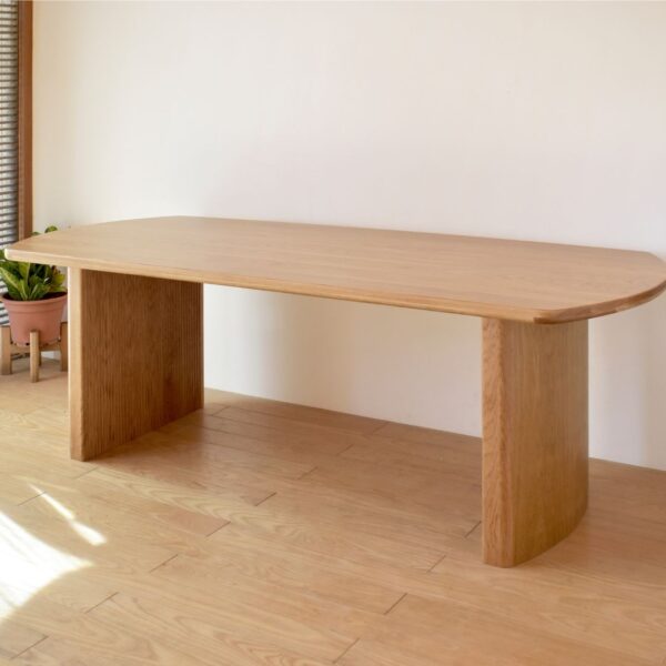โต๊ะ CC Table