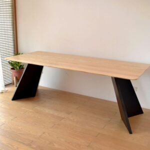 โต๊ะ Palm Table